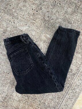 Abercrombie and Fitch Black High-Rise Mom Jeans Curve Love 4S 23' Inseam